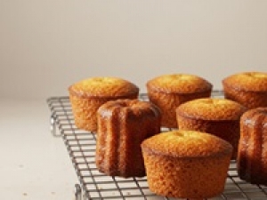 年末年始の洋菓子販売　即日～1/3【木曜含む週5日 / 12:00～21:00】未経験歓迎！世界中のバターを厳選！バターが薫るバタースイーツ専門店で手土産にも喜ばれる話題の洋菓子販売＜新宿京王＞時給1550～1650円＋交通費 / 週払いOK / Wワーク / 扶養内 / 何かしらの販売経験があればOK / 期間限定の好条件＆高時給 / テキパキ動く事が好きな方におススメ！学生.20代.30代.40代女性スタッフさん活躍中！＜専用フォーム返信＆オンラインで簡単登録＞tan-F-pl-sabr