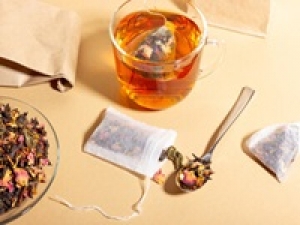 世界のお茶専門店で販売〖アリオ鷲宮〗時給1450～1500円＋交 / 未経験OK / 勤務条件相談可能＜紅茶/ 日本茶 / 中国茶 / フレーバードティーetc＞可愛い缶入りの紅茶や焼き菓子が人気のshop☆学生.20代.30代.40代半ば女性スタッフさん多数活躍中◇制服貸与あり◇週払いOK◇社保完備◇有給あり◇駅チカ＜専用フォーム返信＆オンラインで簡単登録＞FD-T-lup②-d