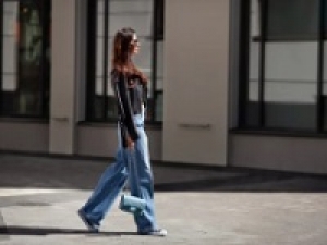 ＼未経験積極採用／ 週2～相談OK【GWのSALE販売応援 　即日～5/9　酒々井アウトレット】シーズン時給1600～1650円＋交◇バッグや革小物の販売＆バックヤード◇カフェやファーストフード店・飲食店での接客、催事販売で短期アルバイト経験など歓迎◇週払いOK / Wワーク / 扶養内 / 制服貸与 / 車通勤OK / 学生.20代.30代男女スタッフさん活躍中！＜専用フォーム返信＆オンラインで登録OK＞tan-A-GW-micha①-d