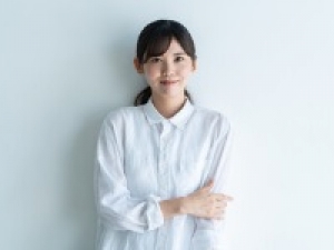 【川越丸広】10月スタート！長期で安定！■時給1450円(経験有)+交通費＜human woman / ヒューマンウーマン　川越丸広＞シンプルシックな日常着を提案■人気ブランドでアパレル販売■遅番でも19:15上がり♪週払いOK・社保完備・週5日しっかり働ける・駅から徒歩5分以内・20代,30代,40代,50代女性活躍中！＜専用フォームの返信＆オンラインで簡単登録＞ AP-T-D-human