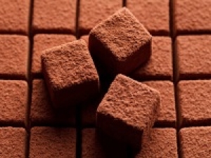書類選考のみ！未経験歓迎【洋菓子の試食配布 / 夕方まで】短期単発＜11/5～12/7　日本橋高島屋＞上品＆上質なショコラを使用した焼き菓子などが人気のベルギー王室御用達チョコレートブランド◇ギフトセンターでの試食配布STAFF【レジなし】時給1350～1450円＋交通費 / 週払いOK / 実働6H時短勤務 / 扶養内OK / WワークOK / 学生.20代.30代.40代.50代 女性活躍中！＜専用フォームの返信＆オンラインで登録OK＞tan-F-ed-vita