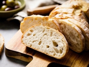 【紹介予定派遣】半年後には企業の直雇用☆★ピオレ姫路でパン製造のお仕事★☆彡【時給1250～1300円＆交通費】★朝6時スタート！16時までに退社できます★創業118周年♪神戸生まれの老舗ベーカリー！◇オンラインで登録OK！週払いOK！交通費支給◇fd-k-donsei①