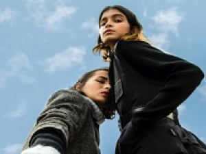 【正社員】アパレル経験を活かして人気セレクトショップスタッフに！＜SPICK&amp;SPAN / スピック＆スパン  神奈川エリア＞ オリジナルウェアと国内外のブランドをセレクト◇遊び心を利かせた自分らしいスタンダードを提案！◇月給24万円～44万円・昇給年1回・賞与年2回・社会保険完備・その他手当、制度充実・ライフスタイルの変化にも対応できる職場です！  AP-T-spsp