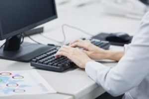 ◇長期派遣＼もくもくデータ入力・チェック作業／大手不動産企業のグループ会社で物件登録業務◇システム入力・資料出力・チェック作業など事務のスキルUPができるお仕事♪◇時給1800円/月収例30万円/交通費支給/週払いあり/残業ほぼなし/不動産業界経験不問！◇20代,30代女性活躍中！＜専用フォーム返信＆オンラインで簡単登録＞ OF-T-amp-ace