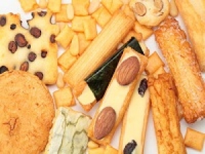 ＜新宿＞煎餅 / あられ / おかきなど 贈答用やお配りお菓子にも人気♪  専門店の和菓子販売◇【長期で安定・時給1400円以上・交通費支給・週払いOK】経験を活かして/ 経験が浅い方や和菓子未経験 / 即日スタートや数週間後からなどなど、、 ご希望を伺います☆まずはご相談ください♪ お店は駅チカなので通勤楽々♪20代.30代.40代の男女スタッフさん活躍中♪＜専用フォーム返信＆オンラインで簡単登録＞FD-T-iroiro-wa②