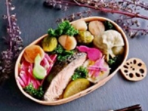 【デパ地下で未経験歓迎の食品販売】即日～長期 ＜銀座三越＞季節を感じる和惣菜・お弁当販売◇時給1450～1500円+交通費◇ 和食が好き、食品販売デビューなど大歓迎！[勤務日数や時間の相談可] 20代.30代.40代.50代女性活躍中◇週払いOK＜専用フォーム返信＆オンラインで簡単登録＞FD-T-nada②-d