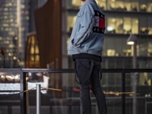 アパレル販売！＜TOMMY HILFIGER（トミーヒルフィガー） / 鳥栖アウトレット（車通勤OK！）＞【時給1500円】＜交通費支給！週払いOK！＞ap-k-tom