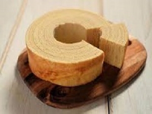 ◇即日～長期◇日本産まれのバームクーヘン専門店＜阪急うめだ本店＞販売スタッフさん募集！時給1450円＋交通費◇週4～5日勤務◇週払いOK◇駅チカ＜菓子未経験さんOK/明るく元気な方大歓迎＞洋菓子・スイーツ・食品販売◇じっくり長期で勤務出来ます◇20代.30代.40代男女スタッフさん活躍中！◇＜専用フォームの返信＆LINEビデオで簡単登録＞FD-K-neer