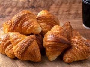 【紹介予定派遣】半年後には企業の直雇用！高松三越のベーカリーで接客販売のお仕事♪【時給1150～1200円＆交通費】三越百貨店を中心に展開♪ミニクロワッサンが人気！◇オンラインで登録OK！週払いOK！交通費支給◇fd-k-joh①