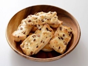 ■時給UP期間中■即日～長期＜亀戸アトレ＞口の中にふんわり広がるお米の香り☆おかき専門店でおかき・あられなどの和菓子販売◇時給1500円＋交通費◇パッケージのセンスの良さも魅力的◇20代.30代.40代.50代前半 男女スタッフさん活躍中！週払いOK / 社保完備 / 有給あり＜専用フォーム返信＆オンラインで簡単登録＞FD-T-okaki①