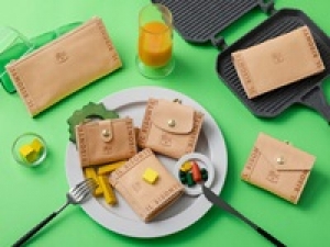 【クリスマスSALE販売補助】12/10～12/25 (期間中11日間）時給1450～1500円＋交通費 / 週払いOK【IL BISONTE（イル ビゾンテ）高輪NEWoMan】◆未経験歓迎◆カジュアル×シックなスタイルで人気！フィレンチェ発のレザーバッグ＆小物の販売◇私服◇人気のお仕事なので早めのエントリーがおすすめ！学生.20代30代男女活躍中！＜専用フォーム返信＆オンラインで簡単登録＞tan-A-Xmas-ilbiso