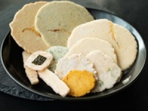 即日～長期 / 未経験歓迎！＜立川ルミネ＞名古屋発のえびせんべいのお店◇手土産・贈答品・プチギフト！えび愛が詰まった拘りのせんべいが人気！デパ地下で和菓子販売◇時給1450円＋交通費 / 週払いOK / 学生.20代.30代.40代.50代女性活躍中！＜専用フォーム返信＆オンラインで簡単登録＞ FD-T-keisin-d