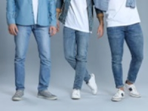 【メンズウェア Lサイズ　フィッテイングモデル 】時給1600円＋交通費＜秋葉原オフィス＞サンプルチェックのフィッティングモデル◇月3～4回程度◇通常は1～2H程度の短時間◇年に2回ほど1日を通しての勤務あり◇Wワーク可能◇近隣にお住まいの方におススメ◇20代.30代.40代男性活躍中！＜専用フォーム返信＆オンラインで簡単登録＞AP-T-takih