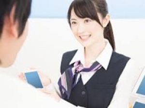 【契約社員】携帯ショップで大手通信企業の販売クルー◆9割が未経験からスタート！接客経験を活かして活躍！◆月給251,500円～・賞与あり・年間休日123日・その他福利厚生充実◇兵庫県伊丹市　OT-ex-SB25