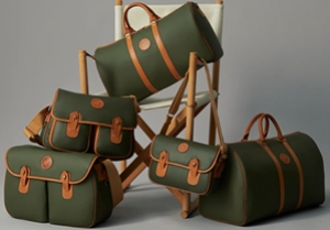 ＜即日～長期＞未経験OK！アパレル経験者歓迎◇時給1550円以上(経験有)+交通費【HUNTING WORLD/ハンティングワールド 東京大丸】今夏リニューアルしたばかりのコンセプトショップ◇定番からブランド初のアイテムまでラインアップした店舗で販売！■週払いOK・制服貸与＆スニーカーOK◇20代,30代,40代,50代前半男女スタッフ活躍中！＜専用フォームの返信＆オンラインで簡単登録＞ AP-T-hun