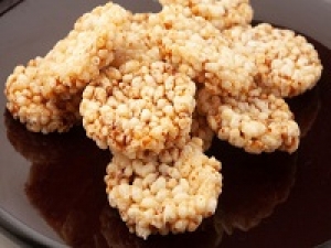 ＜日本橋＞煎餅 / あられ / おかきなど 贈答用やお配りお菓子にも人気♪  専門店の和菓子販売◇【長期で安定・時給1400円以上・交通費支給・週払いOK】経験を活かして/ 経験が浅い方や和菓子未経験 / 即日スタートや数週間後からなどなど、、 ご希望を伺います☆まずはご相談ください♪ お店は駅チカなので通勤楽々♪20代.30代.40代の男女スタッフさん活躍中♪＜専用フォーム返信＆オンラインで簡単登録＞FD-T-iroiro-wa②