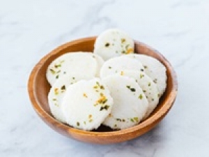 和菓子未経験OK！＜1/25～2/28　吉祥寺アトレ＞期間限定の高時給1600～1700円＋交通費 / 週払いOK◇ロングセラーのしろえびせんべいは変わらぬおいしさで人気NO１！富山の老舗店☆米菓専門店でお煎餅やお団子の販売 ◇包装なし◇学生.20代.30代.40代.50代女性スタッフさん活躍中！＜専用フォーム返信＆オンラインで簡単登録＞tan-F-sar