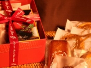 【店長候補】食品販売未経験OK！即日～長期〖イルフェジュール / 吉祥寺アトレ〗独創的なフランス菓子が人気の洋菓子SHOPで販売◇マネジメント経験がある方歓迎◇時給1700～1800円＋交通費 / 月給31万円～ / 週払いOK / スニーカーOK◇20代.30代.40代.50代.60代前半 男女活躍中！＜専用フォーム返信＆オンラインで簡単登録＞FD-T-iru