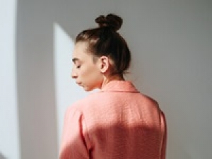 ＼時給大幅UP！1650円(経験有)+交通費支給／ ＜新宿伊勢丹＞◆即日～長期◆週3日～ 相談OK◆＜D&Eacute;PAREILL&Eacute;（デパリエ）＞新しいカジュアルスタイルで話題のブランドで販売のお仕事♪ ☆20代・30代・40代女性スタッフさん活躍中☆ 週払いOK / 社保有給完備  / 駅チカ＜専用フォーム返信＆オンラインで簡単登録＞AP-T-depare