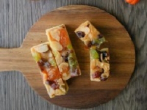 年末年始の洋菓子販売　即日～1/15【日曜含む週3日 / 12:30～21:30】未経験歓迎！こだわりのフルーツを使用したスイーツSHOPで洋菓子販売＜横浜そごう＞時給1550～1650円＋交通費 / 週払いOK / Wワーク / 扶養内 / 何かしらの販売経験があればOK / 期間限定の好条件＆高時給 / テキパキ動く事が好きな方におススメ！学生.20代.30代.40代女性スタッフさん活躍中！＜専用フォーム返信＆オンラインで簡単登録＞tan-F-pl-foun