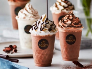 週3～5日＜リウボウ＞GODIVA（ゴディバ）でスイーツ販売【時給1200円】交通費支給◆◆世界中で愛されるプレミアムチョコレートブランド◆◆＜オンライン登録OK！週払いOK！＞fd-k-god-riubou