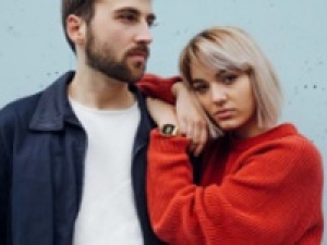 【週3～4日(月120～140時間程度)】即日～長期 ※短期も相談可(2ヶ月以上) ＜ikka (イッカ)　越谷レイクタウンmori＞遊びゴコロあふれる大人のライフスタイルブランドでアパレル販売＜メンズ / レディース ＞時給1350円(経験有)＋交通費・アパレル未経験歓迎・週払いOK・私服勤務・ナチュラルネイルOK・20代30代40代半ば 男女スタッフさん活躍中！＜専用フォーム返信＆オンラインで簡単登録＞  AP-T-ikk