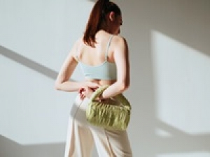 未経験積極採用 / 週2～OK 【SALE繁忙期の販売応援　7/18～8/17】時給1800円＋交通費＜仙台港アウトレット＞アメリカ発のファッションブランド◇バッグや革小物の販売＆バックヤードのお仕事◇カフェやファーストフードなど飲食店での接客も歓迎◇週払いOK / 制服貸与 / 車通勤OK  /学生.20代.30代男女スタッフさん活躍中！＜専用フォームの返信＆オンラインで登録OK＞tan-A-sale-micha①