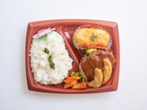 ■時給UP期間中■【惣菜・お弁当販売＆調理】即日～長期＜ 横浜高島屋＞創業以来変わらない品質の美味しさで年代問わず人気の有名店！◇食品未経験OK◇時給1600円＋交通費 / 週払いOK / 20代.30代.40代.50代前半 男女スタッフさん多数活躍中！＜専用フォーム返信＆オンラインで簡単登録＞FD-T-mai①-d