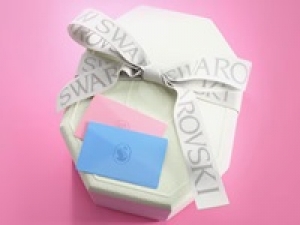 ■即日～2,3ヶ月■時給1300円～1400円(経験有)+交通費支給■＜Swarovski/スワロフスキー　仙台三越＞クリスタルジュエリーブランドで販売■スマホケース、時計、キーホルダーなど■英語・中国語歓迎（N１必須）【週払いOK／ジュエリー＆制服貸与／社保有給完備／20代,30代,40代女性スタッフ活躍中】＜WEB/来社 選べる登録方法◆土/祝日もOK＞AP-g-suwa
