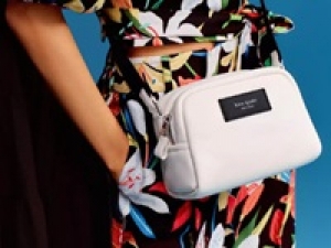 ■長期■時給1650円以上(経験有)+交通費■未経験OK■＜kate spade new york／ケイトスペード　御殿場アウトレット＞アメリカ発の人気ファッションブランドでバッグ・革小物販売♪ 【シンプルな私服勤務OK／週払可／社保有給完備／20代,30代女性スタッフ活躍中／スタート日ご相談ください】 ＜専用フォームの返信＆オンラインで簡単登録＞AP-T-kate