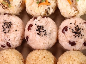 【早番】◇たまプラーザ東急◇＜時給1500円＋交通費あり＞即日～長期★ふっくら美味しい♪おこわ弁当販売＋お弁当詰め★あつあつの出来立てを販売★食品・惣菜・お弁当販売◇食品販売経験があればOK◇20代.30代.40代前半  女性スタッフさん活躍中＜週払いOK！制服有！交通費あり！＞＜専用フォーム返信＆オンラインで簡単登録＞FD-T-yone①-d