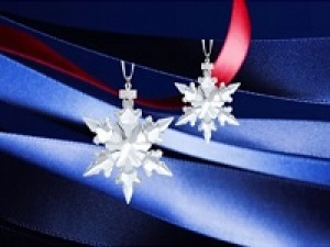 【12/1～12/31   Xmas】クリスタルジュエリー/チャーム/オーナメント/雑貨販売　＜SWAROVSKI (スワロフスキー)  上野松坂屋＞期間限定時給1500～1550円＋交通費 / 週払いOK◇ジュエリー未経験OK◇商材問わず何らかの販売経験があればOK◇私服◇学生.20代.30代.40代.50代前半 女性スタッフさん活躍中！＜専用フォーム返信＆オンラインで簡単登録＞tan-A-Xmas-suwa