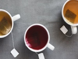 世界のお茶専門店で販売〖イオンモール幕張〗時給1450～1500円＋交 / 未経験OK＜紅茶/ 日本茶 / 中国茶 / フレーバードティーetc＞可愛い缶入りの紅茶や焼き菓子が人気のshop☆学生.20代.30代.40代半ば女性スタッフさん多数活躍中◇制服貸与あり◇週払いOK◇社保完備◇有給あり◇駅チカ＜専用フォーム返信＆オンラインで簡単登録＞FD-T-lup②-d