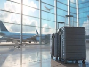 ◆即日～長期◆時給1500円+交通費＜Samsonite / サムソナイト 阪急メンズ大阪店＞世界をリードする革新的な技術と素材・デザインも秀逸！トラベルバッグ・スーツケース販売◆週払いOK・社保有給完備◆20代,30代.40代男女スタッフ活躍中！＜専用フォーム返信＆LINEビデオで簡単登録＞ AP-K-sam