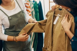 ≪茅ヶ崎エリア≫車通勤OKの勤務地あり♪地元でお仕事したい方募集☆未経験も相談可能！経験ある方はステップアップ！＜小田原 国府津 湘南台 平塚 大船 茅ヶ崎 辻堂 戸塚＞まずは3ヶ月間だけ勤務もOK！その後長期に切替も可能◆アパレル・雑貨・コスメブランドなどで販売◆スタート日相談OK！◆勤務地相談OK！◆高時給！交通費支給！週払いOK！＜専用フォームの返信＆オンラインで簡単登録＞AP-T-chigasaki-iroiro