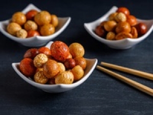 即日～長期＜渋谷＞おかき・あられの専門店で販売◇こだわりの和モダンなパッケージも話題◇時給1450～1550円＋交通費 / 週払いOK＜販売・熨斗・包装＞20代.30代.40代.50代前半 男女スタッフさん活躍中！＜専用フォーム返信＆オンラインで簡単登録＞FD-T-okaki②-d