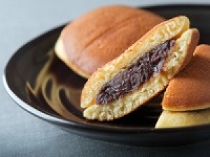 即日～長期＜大森アトレ＞もちもちのどら焼き、サクサクのおかき等☆上品なパッケージで手土産にも喜ばれる☆季節を楽しむ和菓子販売◇時給1500～1600円＋交通費支給 / 週払いOK /  和菓子未経験OK！プライベートも充実！20代30代.40代.50代前半女性スタッフさん多数活躍中◇社保完備/有給あり/週払い可＜専用フォーム返信＆オンラインで簡単登録＞FD-T-ginbo①-d