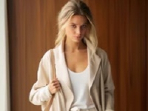 ＊長期＊時給1600円以上(経験有)+交通費＊週4日～OK！【ららぽーとTOKYO　BAY】セレクトショップ販売スタッフ＊オリジナルと国内外からセレクトした旬なアイテムを展開♪＊アパレル未経験歓迎！物販経験があればOKです♪＊週払いOK・服装サンプル貸与有り・社保有給完備＊20代,30代,40代女性スタッフ活躍中！＜専用フォーム返信＆オンラインで簡単登録＞AP-T-jsre-d