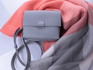 ■働きやすさ＆好条件■アパレル販売デビューも歓迎！エントリーはお早目に！【6/末まで期間限定の販売応援 / 入間アウトレット】私服OK！おしゃれを楽しみながら勤務＊髪型や髪色・ネイルもOK◇バッグや雑貨の販売補助＆バックヤード◇物販経験（商材問わず）や飲食店などでの接客経験大歓迎！週2日～日数相談OK / 経験時給あり / 交通費支給 / 車通勤OK / 学生.20代.30代.40代.50代 男女スタッフさんが幅広く活躍中！＜専用フォームの返信＆オンラインで簡単登録＞tan-A-papa②-d