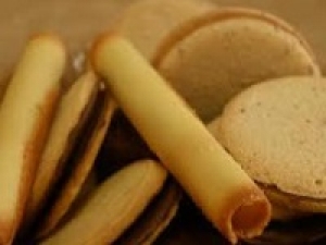 即日～長期(スタート日相談OK)【未経験OK】時給1500円＋交通費 / 週払いOK『渋谷東急フードショー』ロール型のクッキーは代表商品！手土産、日本土産の大定番！箱入り・袋入り洋菓子販売◇20代.30代.40代女性活躍中＜専用フォーム返信＆オンラインで登録OK＞FD-T-yoku-long-haken①-d