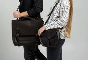 ◆長期◆時給1550円以上(経験有)・交通費全額支給◆＜BRIEFING / ブリーフィング　横浜ベイサイドアウトレット＞日本発・米国製造のラゲッジブランド◇ビジネス・トラベルからデイリー使いまで幅広いバッグをラインナップ！バッグをメインにアパレル・雑貨などの販売【週払い可・20代,30代,40代.50代男女スタッフ活躍中・社販なし・私服勤務】＜専用フォームの返信＆オンラインで簡単登録＞ AP-T-brie