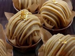 時給UP！未経験OK！即日～長期＜新宿京王＞モンブランやサクサクパイ、種類豊富な焼き菓子など洋菓子販売◇時給1600円＋交・週払いOK◇たっぷりのマロンペーストが絶品のモンブランやサンドクッキー、他焼き菓子◇安定の長期◇20代.30代.40代.50代女性活躍中＜専用フォーム返信＆オンラインで簡単登録＞FD-T-rsd&amp;anje