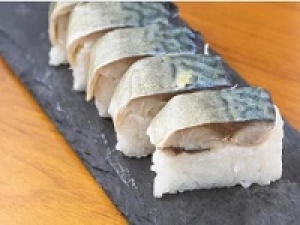 【週2日勤務】即日～長期◇食品未経験歓迎！駅構内の店舗で和弁当の販売・レジ＜若廣TOKYO 東京グランスタ＞定番商品から東京駅限定まで美味しい鯖寿司をご提供♪◇時給1550円+交通費あり/週払いOK / 扶養内 / WワークOK◇20代,30代,40代女性活躍中！＜専用フォームの返信＆オンラインで簡単登録＞ OT-T-waka