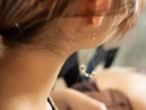 ◆長期◆時給1550円以上(経験有)+交通費＜新丸ビル＞贅沢な素材をデイリーに！ジュエリー販売スタッフ◆週払いOK/私服勤務/ジュエリー未経験歓迎・20代,30女性スタッフ活躍中！＜専用フォームの返信＆オンラインで簡単登録＞ AP-T-coco-d