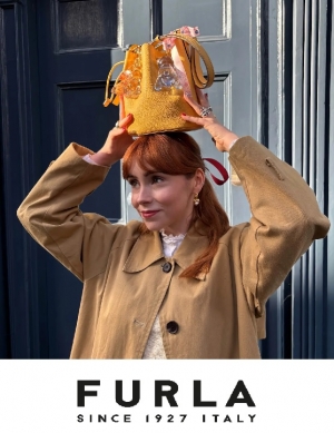 ＜FURLA　フルラ／心斎橋パルコ＞バッグ販売【時給1400～1500円】交通費支給！◇フェミニンでエレガンス、カジュアルなカラーバリエーション豊かなレザーバッグが人気！◇＜20～40代前半女性スタッフ活躍中！オンラインで登録！週払いOK！＞AP-k-fur-shinsaibasiparuko