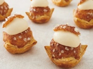 ■時給UP期間中■即日～長期◇未経験歓迎◇時給1600円＋交 / 週払いOK＜ガトードボワイヤージュ / 都筑阪急＞横浜発☆幸せを呼ぶ「馬蹄型のパイ」が目印☆焼き菓子・ケーキ・スイーツ販売◇週4～5日勤務◇素敵な制服貸与◇スイーツ好きさん歓迎♪ 経験を活かしてお仕事しませんか◇20代.30代.40代女性スタッフさん多数活躍中!＜専用フォーム返信＆オンラインで簡単登録＞FD-T-gat①