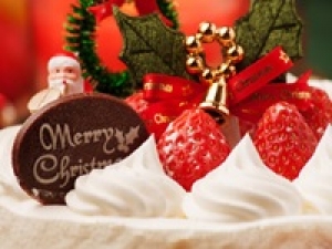 ■■年内12/30までに全額振込OK■■早めのエントリーがおススメ！お友達同士【2025年Xmasケーキ製造補助】時給1500円＋交＜ 12/21・23・24　北千住マルイ＞ 神戸発のパティスリーから限定Xmasケーキ製造補助のお仕事＜ケーキ箱組み立て、いちごのヘタ取り等＞実働時間長めでしっかり稼ぎたい方におススメ！学生.20代.30代.40代男女スタッフさん活躍中！スキマ時間にお仕事＜専用フォーム返信＆オンラインで簡単登録＞tan-F-Xmas-ed-A-seizou
