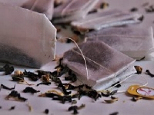 世界のお茶専門店で販売〖ソラマチ〗時給1450～1500円＋交 / 未経験OK＜紅茶/ 日本茶 / 中国茶 / フレーバードティーetc＞可愛い缶入りの紅茶や焼き菓子が人気のshop☆学生.20代.30代.40代半ば女性スタッフさん多数活躍中◇制服貸与あり◇週払いOK◇社保完備◇有給あり◇駅チカ＜専用フォーム返信＆オンラインで簡単登録＞FD-T-lup②-d