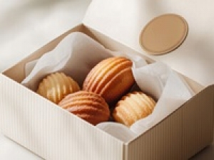 年末年始の洋菓子販売　即日～1/5【週4日 / 10:30～19:30】未経験歓迎！洗練されたスタイリッシュなスイーツが人気！洋菓子販売＜新宿高島屋＞時給1550～1650円＋交通費 / 週払いOK / Wワーク / 扶養内 / 何かしらの販売経験があればOK / 期間限定の好条件＆高時給 / テキパキ動く事が好きな方におススメ！学生.20代.30代.40代女性スタッフさん活躍中！＜専用フォーム返信＆オンラインで簡単登録＞tan-F-pl-gny