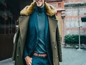 ■正社員■＜メンズアパレル＞ストアスタッフ募集■＜銀座・丸の内・青山＞イタリアの港町で生まれたファッション業界からも人気のメンズブランド！花形のブートニエールがキュート♪◇インセンティブ支給アリ！【月収23～37万円 / 社保完備/有休 / アパレル経験を活かせる / 20代,30代,40代前半活躍中】◇スタート日ご相談出来ます◇ AP-g-lrdn①